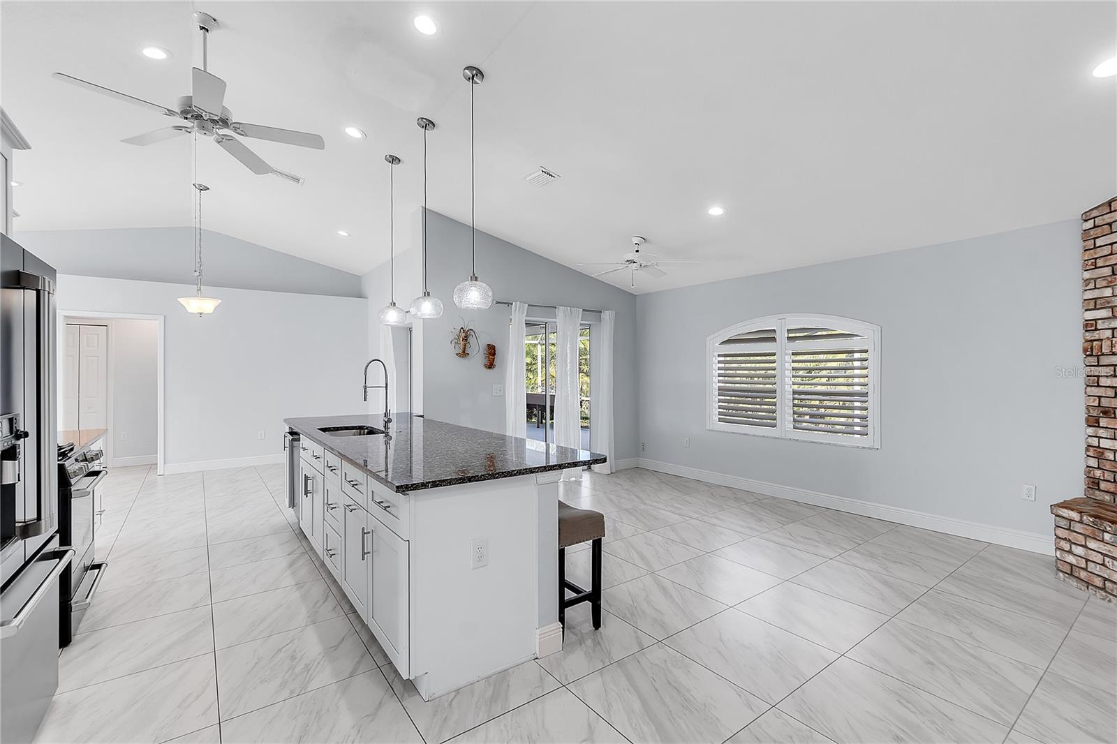 911 WEE BURN PL, SARASOTA, FL, 34243