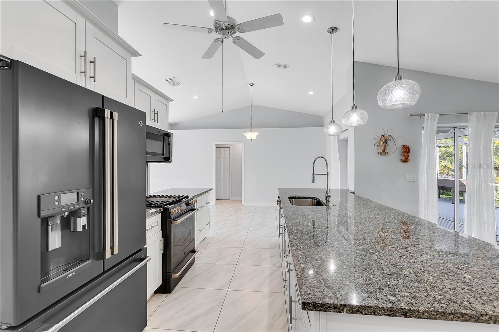 911 WEE BURN PL, SARASOTA, FL, 34243