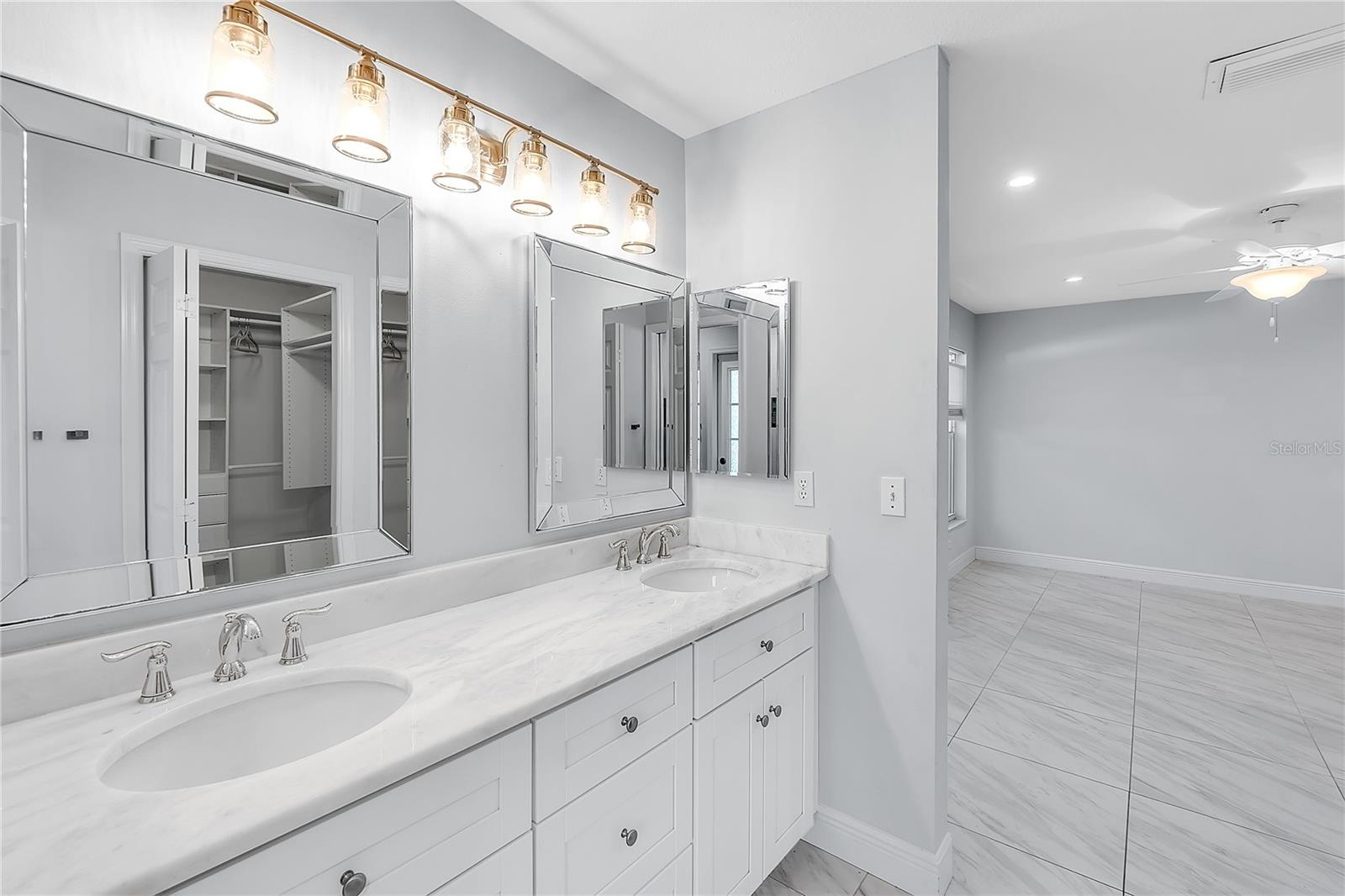911 WEE BURN PL, SARASOTA, FL, 34243