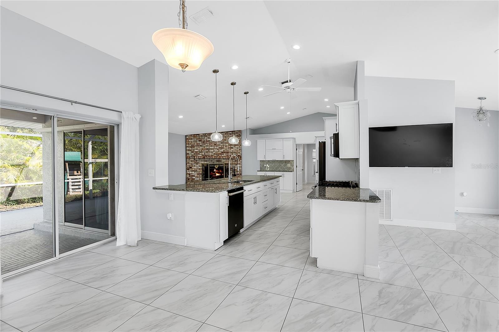 911 WEE BURN PL, SARASOTA, FL, 34243