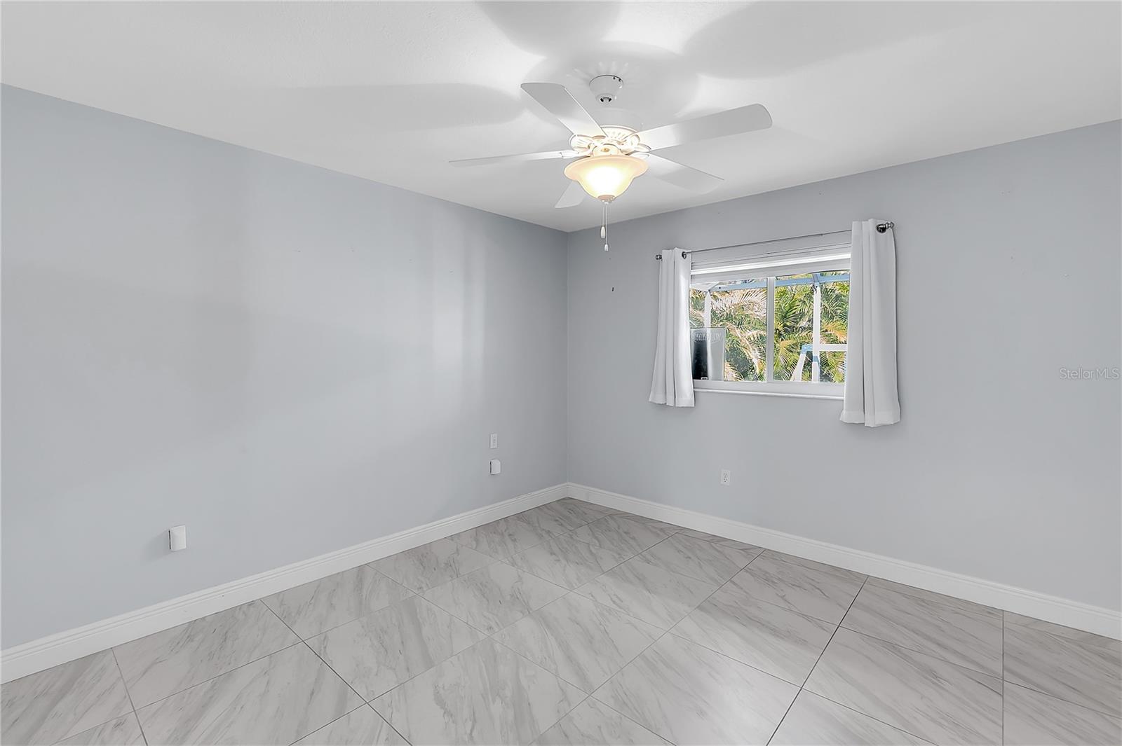 911 WEE BURN PL, SARASOTA, FL, 34243
