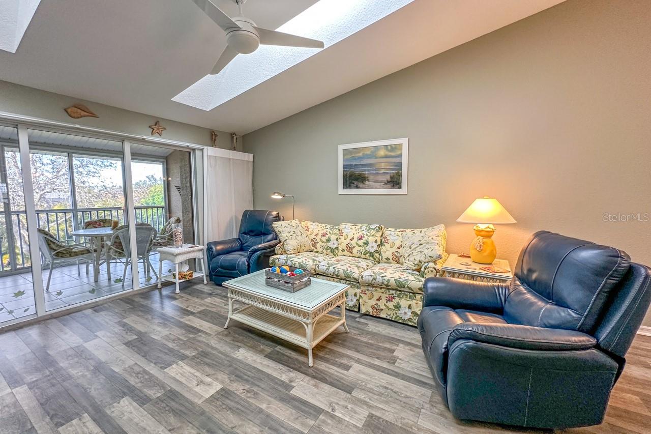 9550 FIDDLERS GREEN CIR #207, ROTONDA WEST, FL, 33947