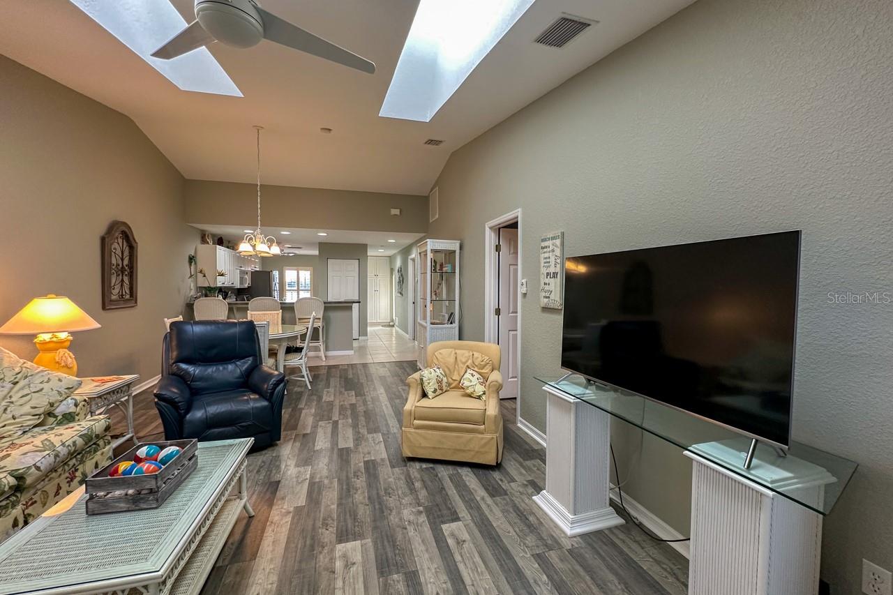 9550 FIDDLERS GREEN CIR #207, ROTONDA WEST, FL, 33947