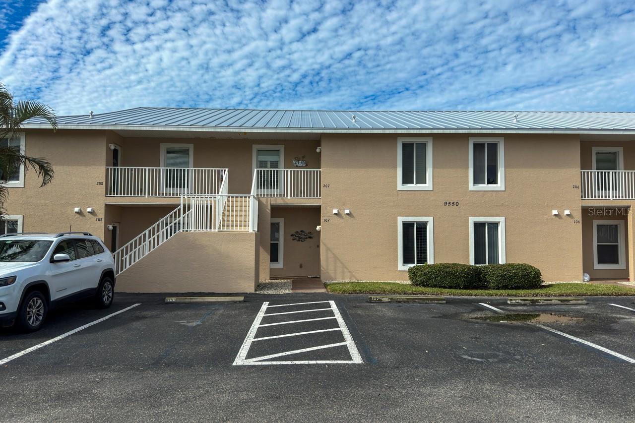 9550 FIDDLERS GREEN CIR #207, ROTONDA WEST, FL, 33947