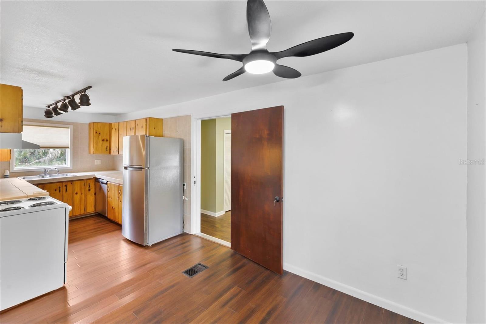 1596 ELIZABETH ST, NEW SMYRNA BEACH, FL, 32168