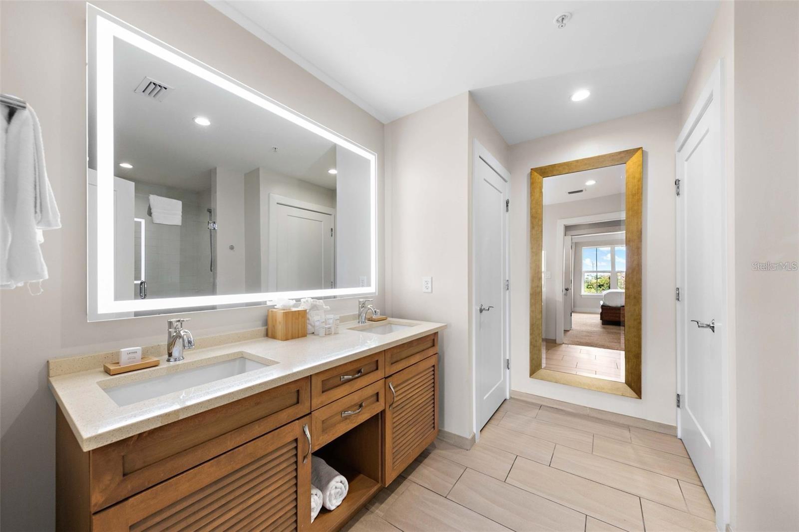 5325 MARINA DR #333, HOLMES BEACH, FL, 34217