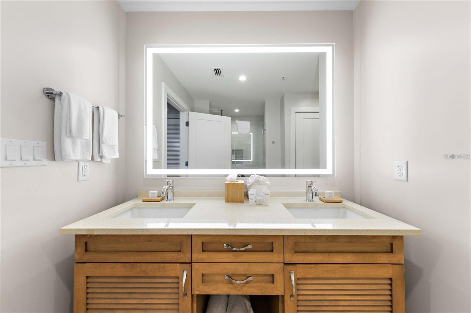 5325 MARINA DR #333, HOLMES BEACH, FL, 34217