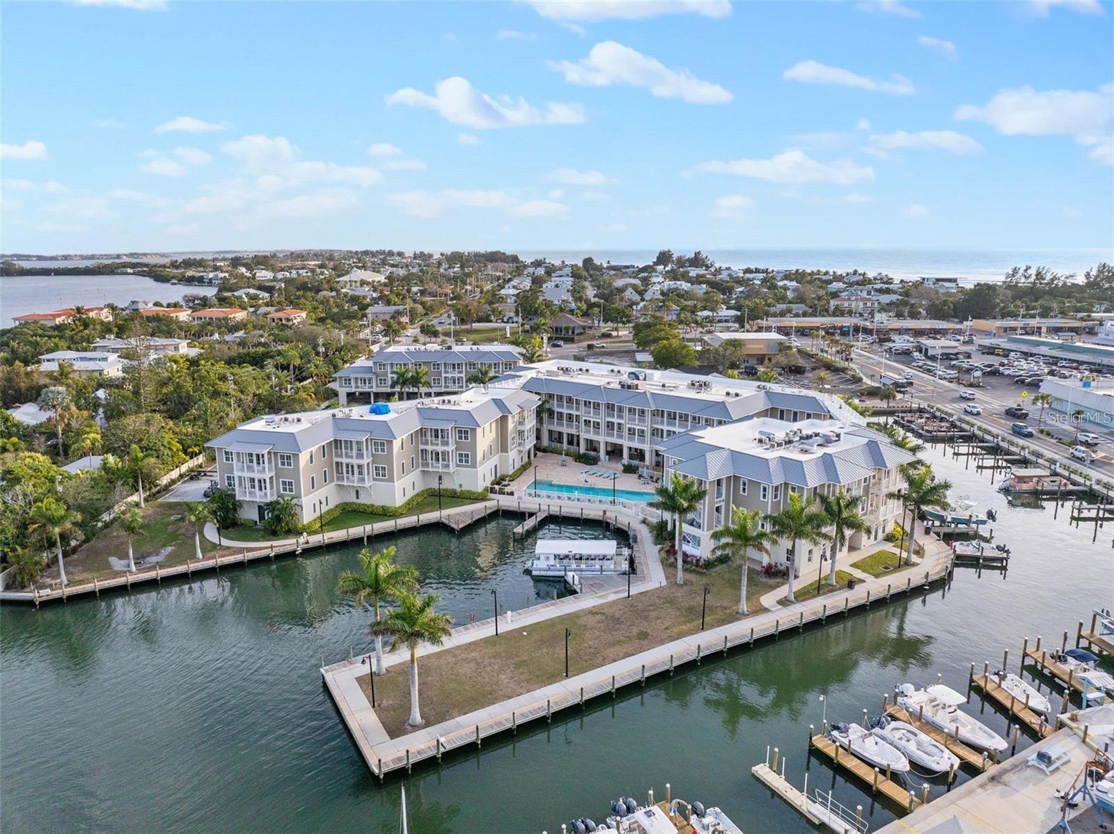 5325 MARINA DR #333, HOLMES BEACH, FL, 34217
