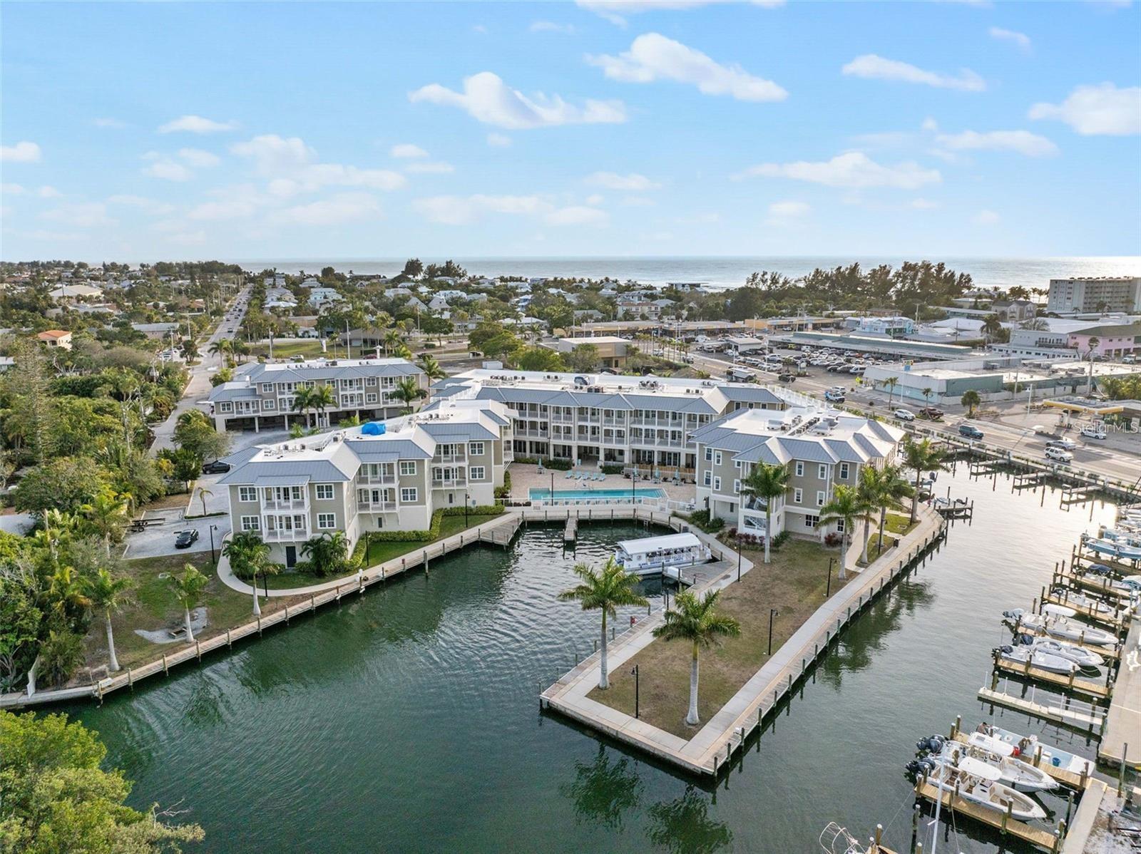 5325 MARINA DR #333, HOLMES BEACH, FL, 34217