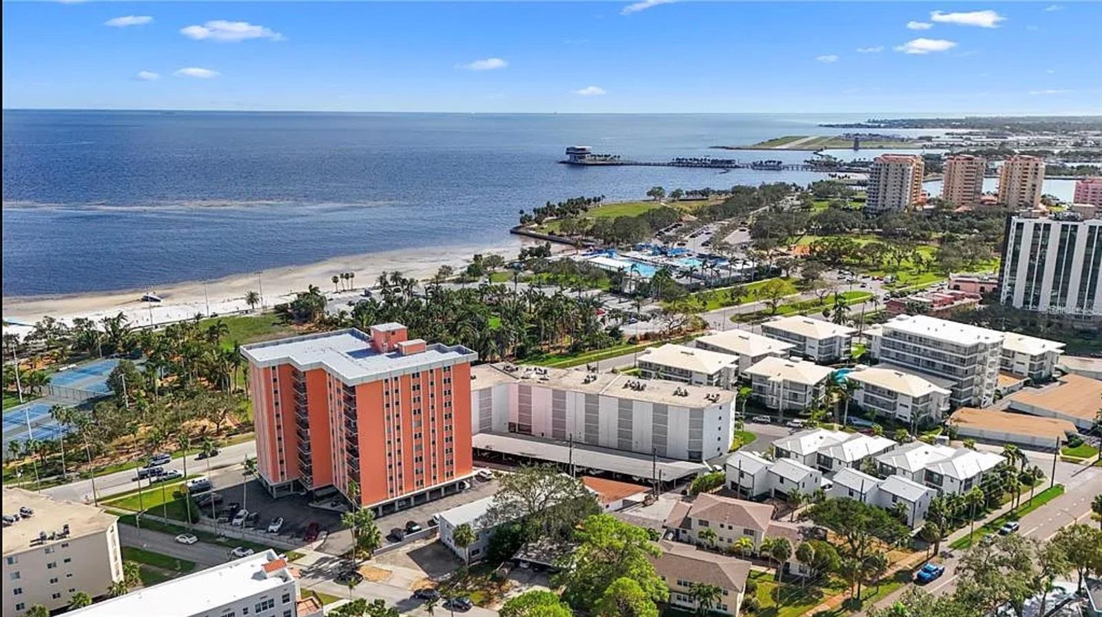 1100 N SHORE DR NE #403, ST PETERSBURG, FL, 33701