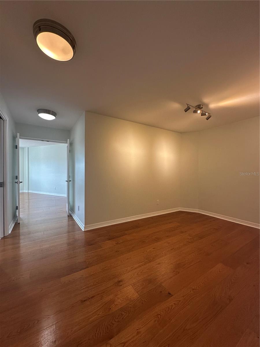 1100 N SHORE DR NE #403, ST PETERSBURG, FL, 33701