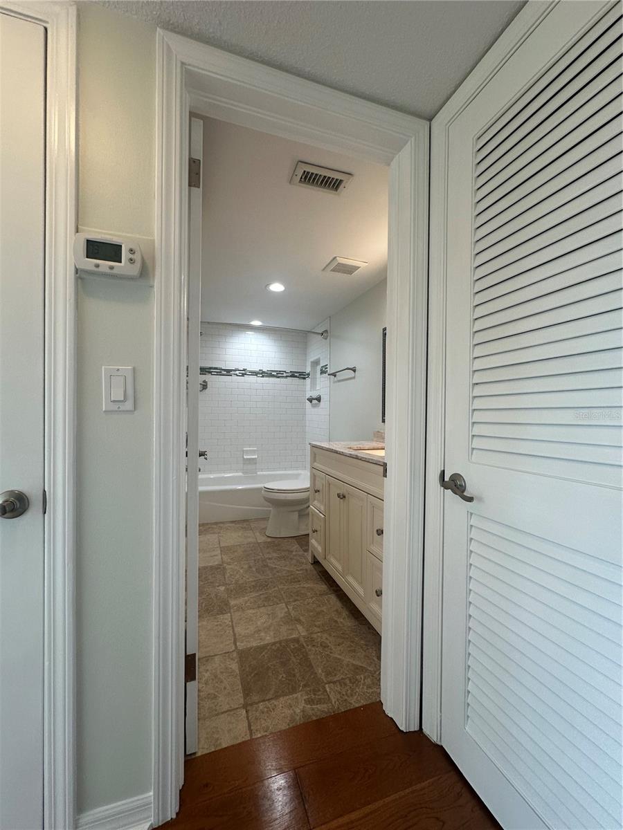 1100 N SHORE DR NE #403, ST PETERSBURG, FL, 33701