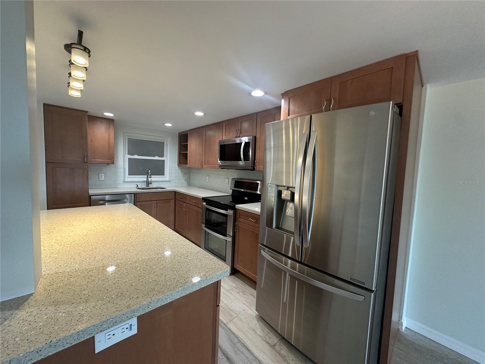 1100 N SHORE DR NE #403, ST PETERSBURG, FL, 33701