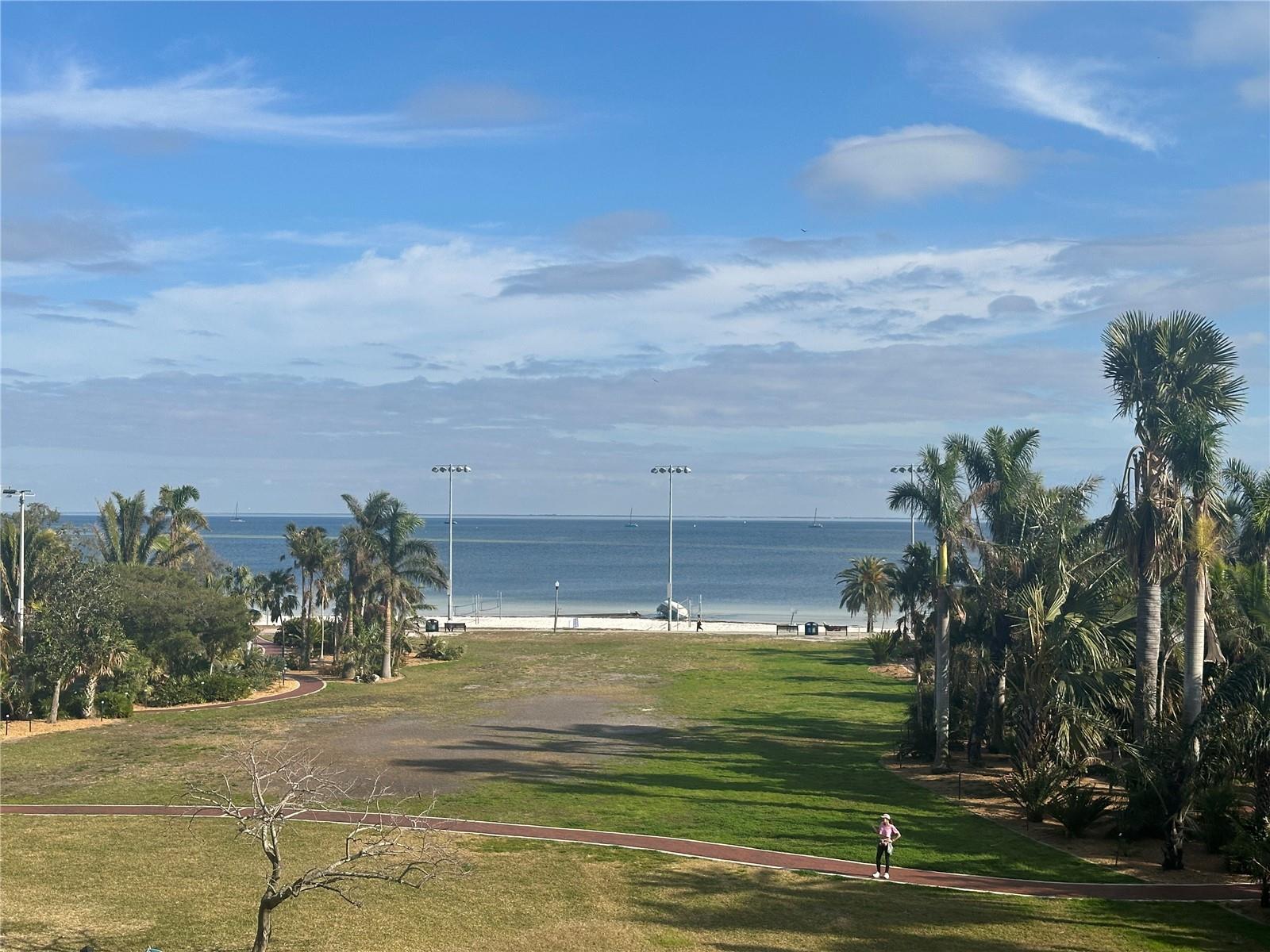 1100 N SHORE DR NE #403, ST PETERSBURG, FL, 33701