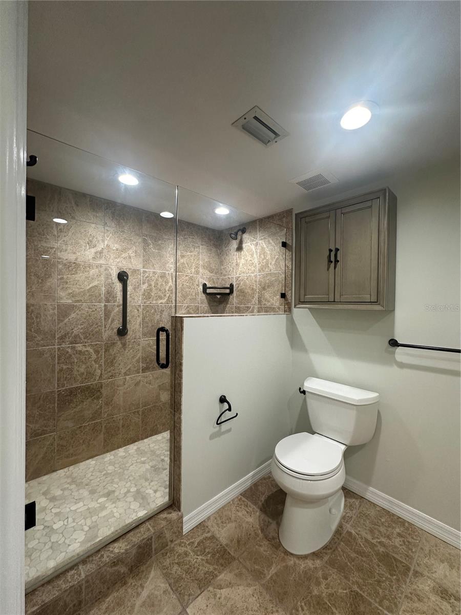 1100 N SHORE DR NE #403, ST PETERSBURG, FL, 33701