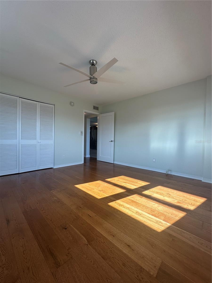 1100 N SHORE DR NE #403, ST PETERSBURG, FL, 33701