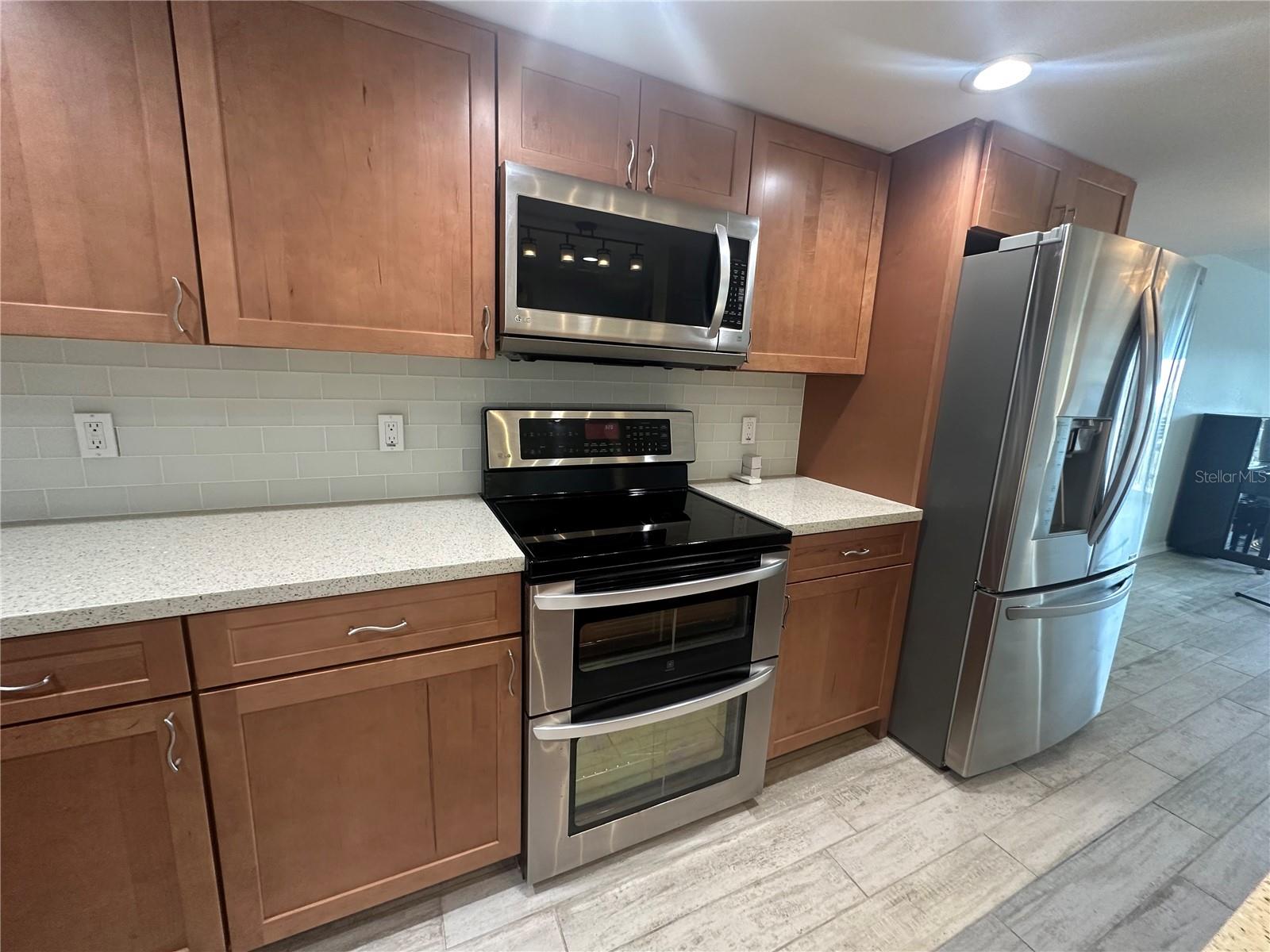 1100 N SHORE DR NE #403, ST PETERSBURG, FL, 33701