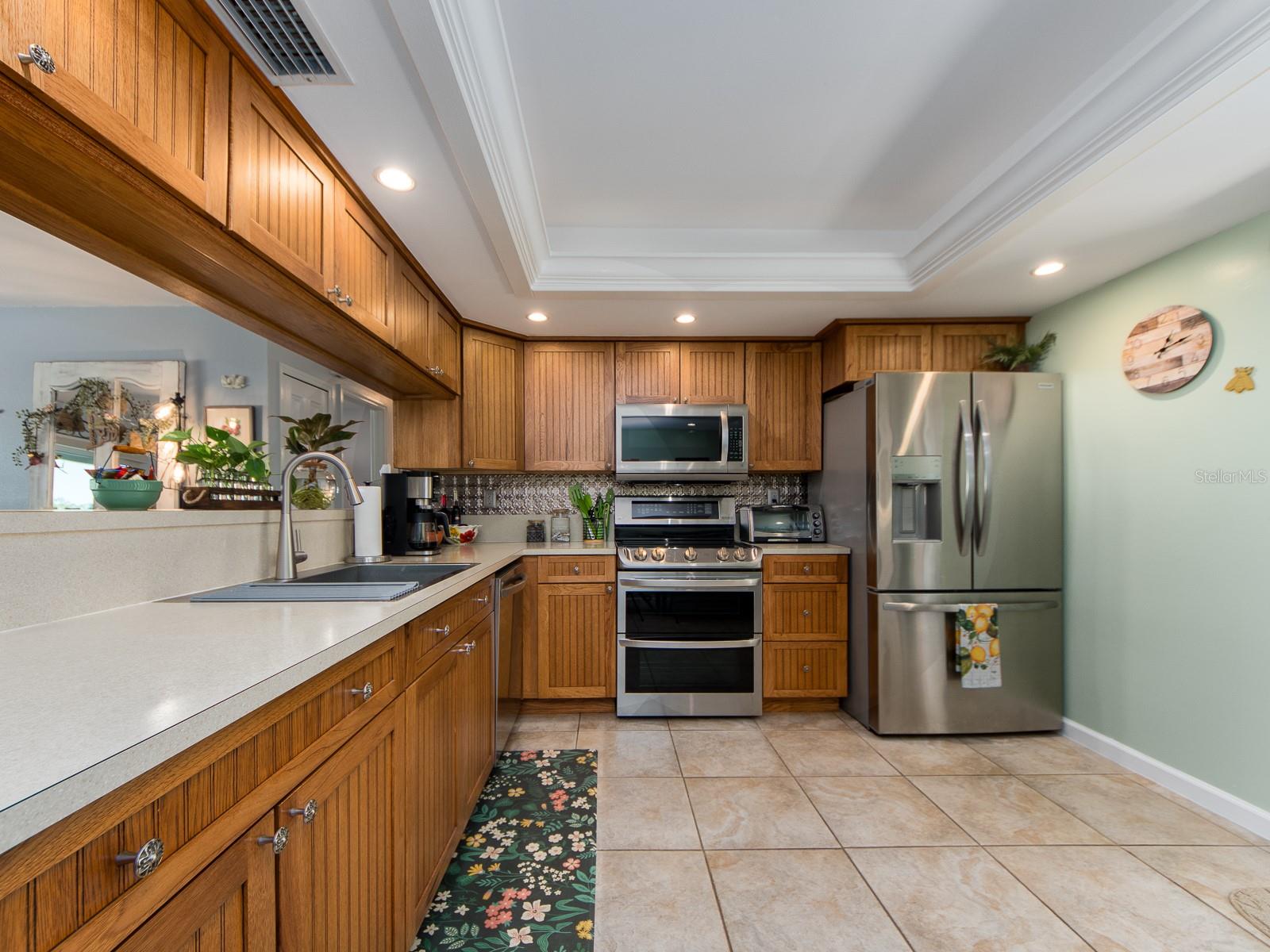 9444 MONICA DR, SEMINOLE, FL, 33777