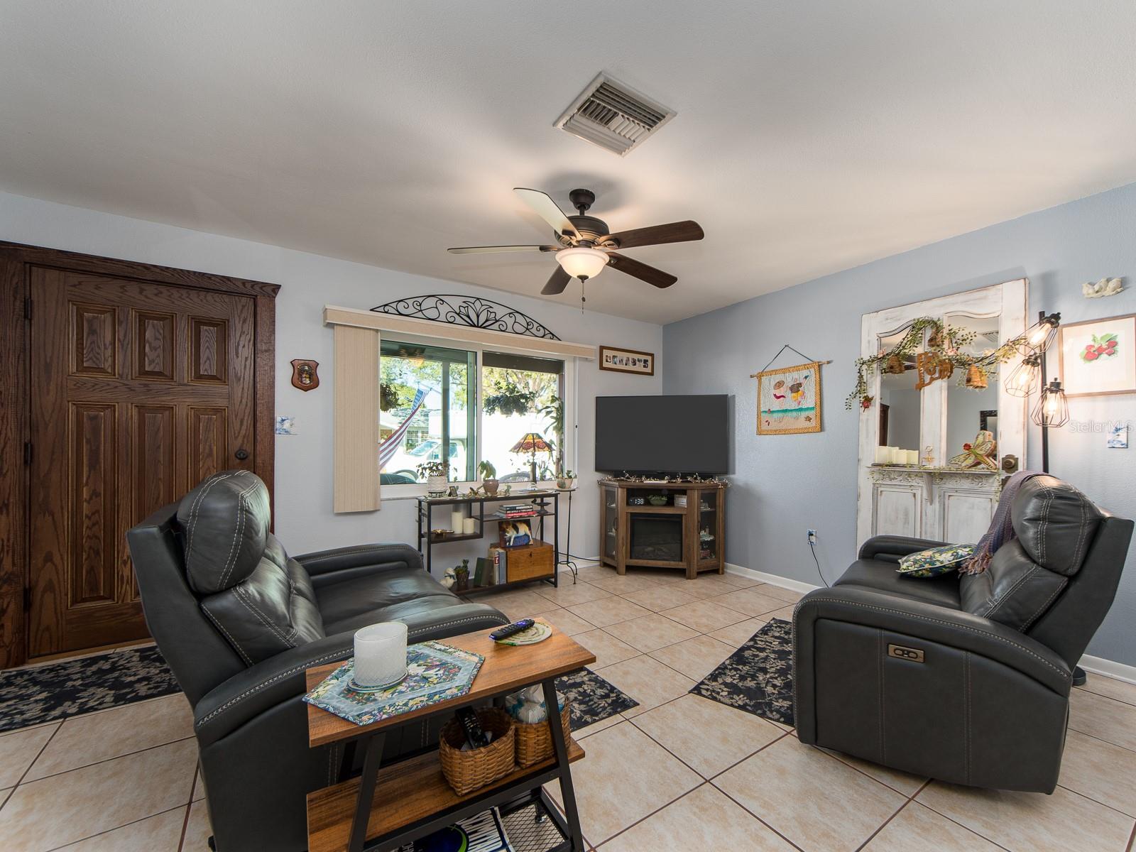 9444 MONICA DR, SEMINOLE, FL, 33777