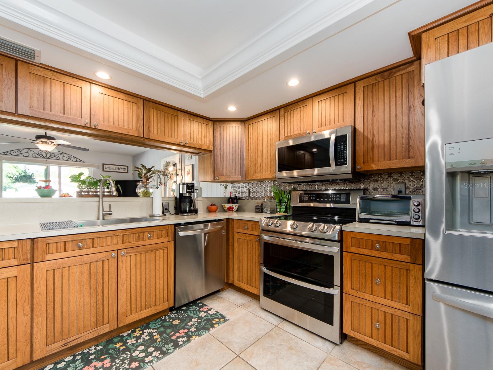 9444 MONICA DR, SEMINOLE, FL, 33777