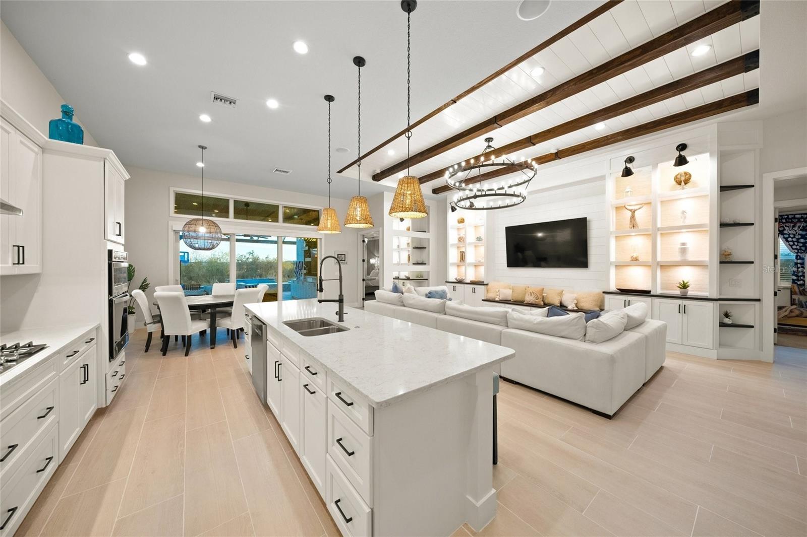 8358 REDONDA LOOP, LAKEWOOD RANCH, FL, 34202