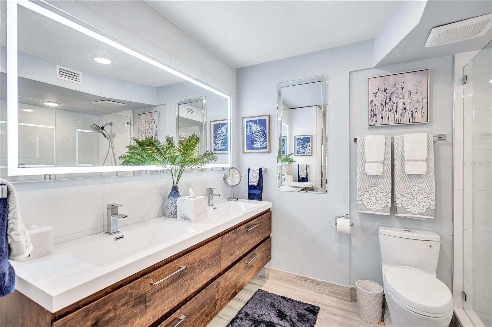 20 WHISPERING SANDS DR #306, SARASOTA, FL, 34242