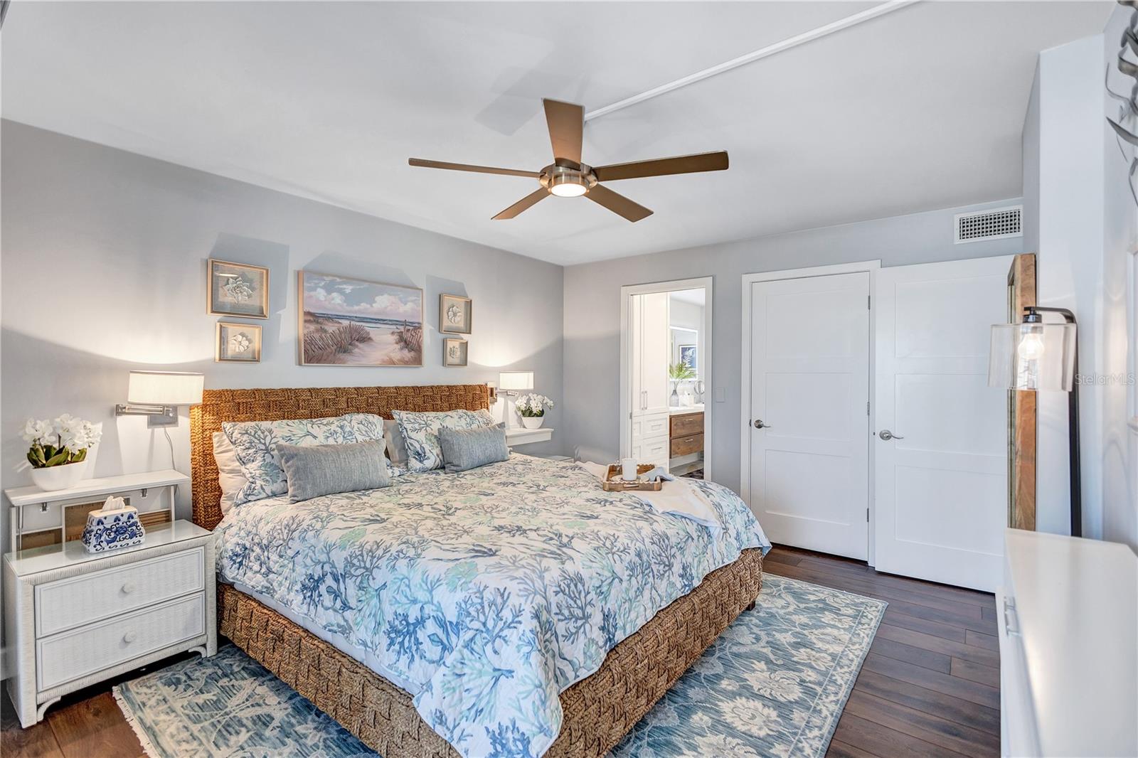 20 WHISPERING SANDS DR #306, SARASOTA, FL, 34242