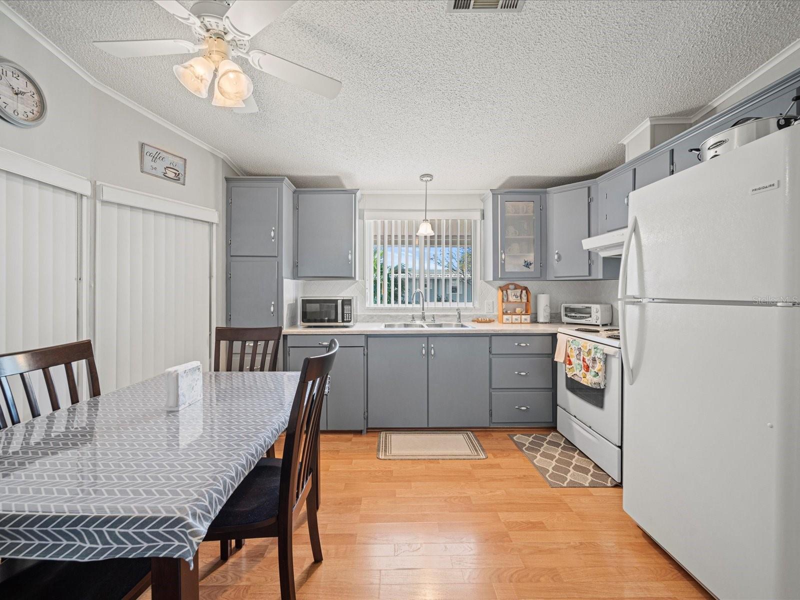 6087 SOUTHERN OAKS DR SE, WINTER HAVEN, FL, 33884
