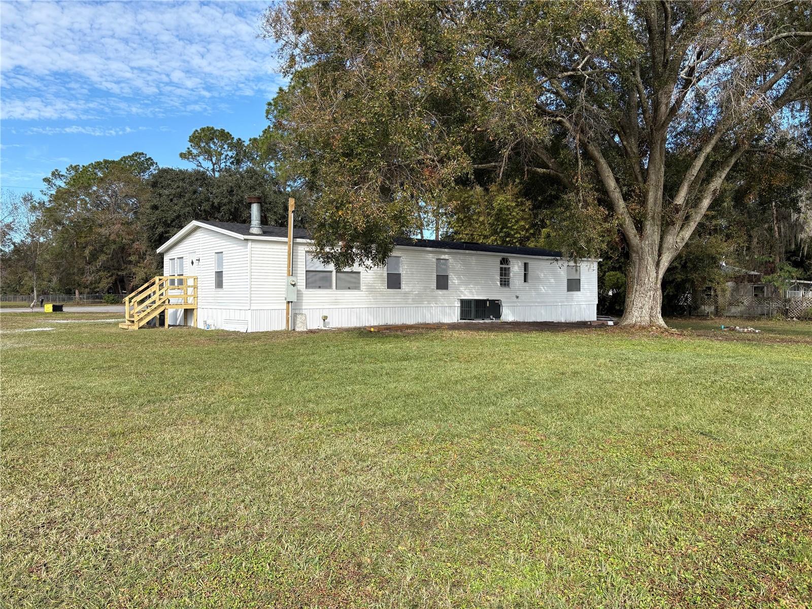 8715 PINE TREE DR, LAKELAND, FL, 33809