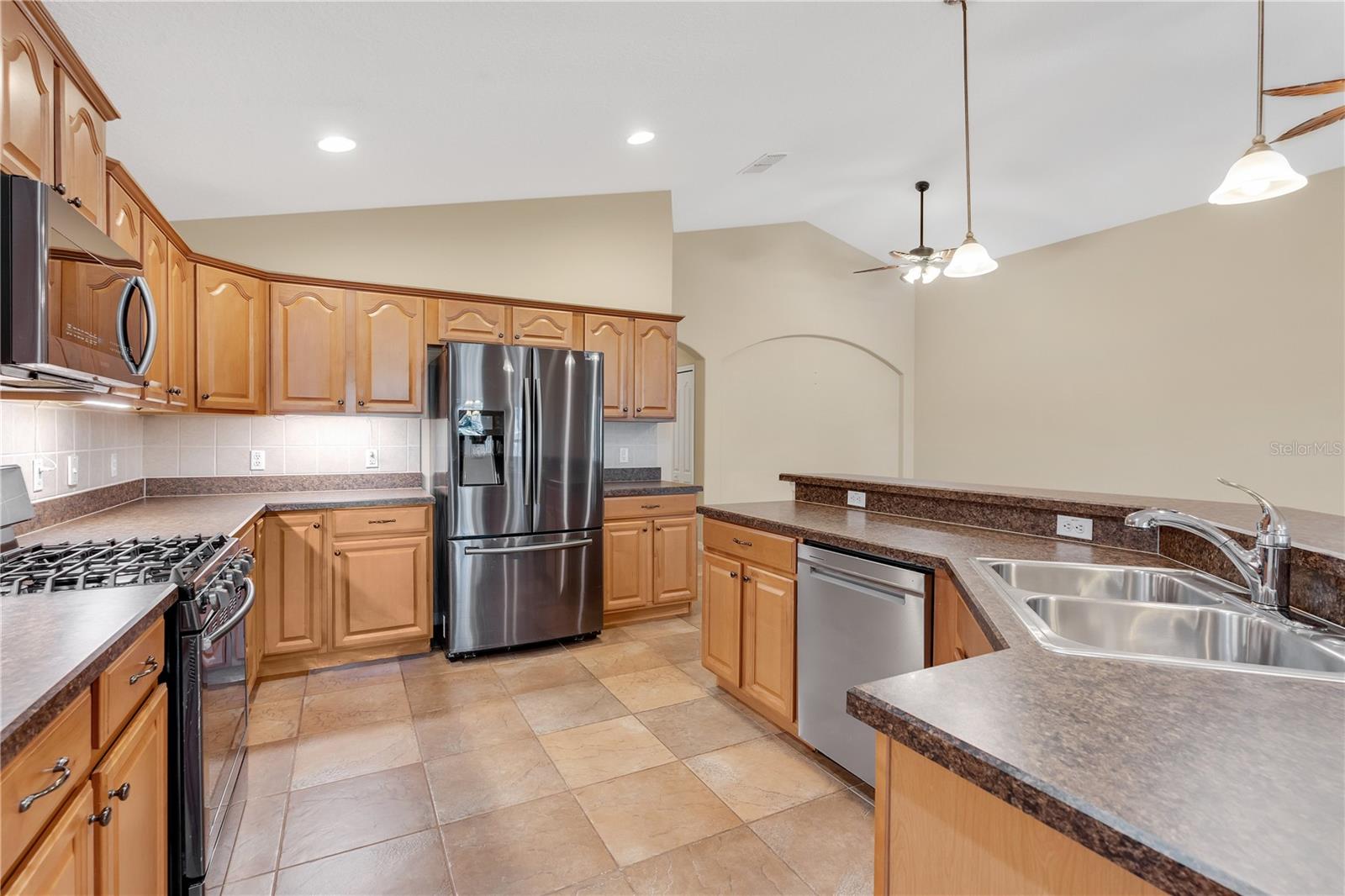 140 GLADESDOWN CT, DELAND, FL, 32724