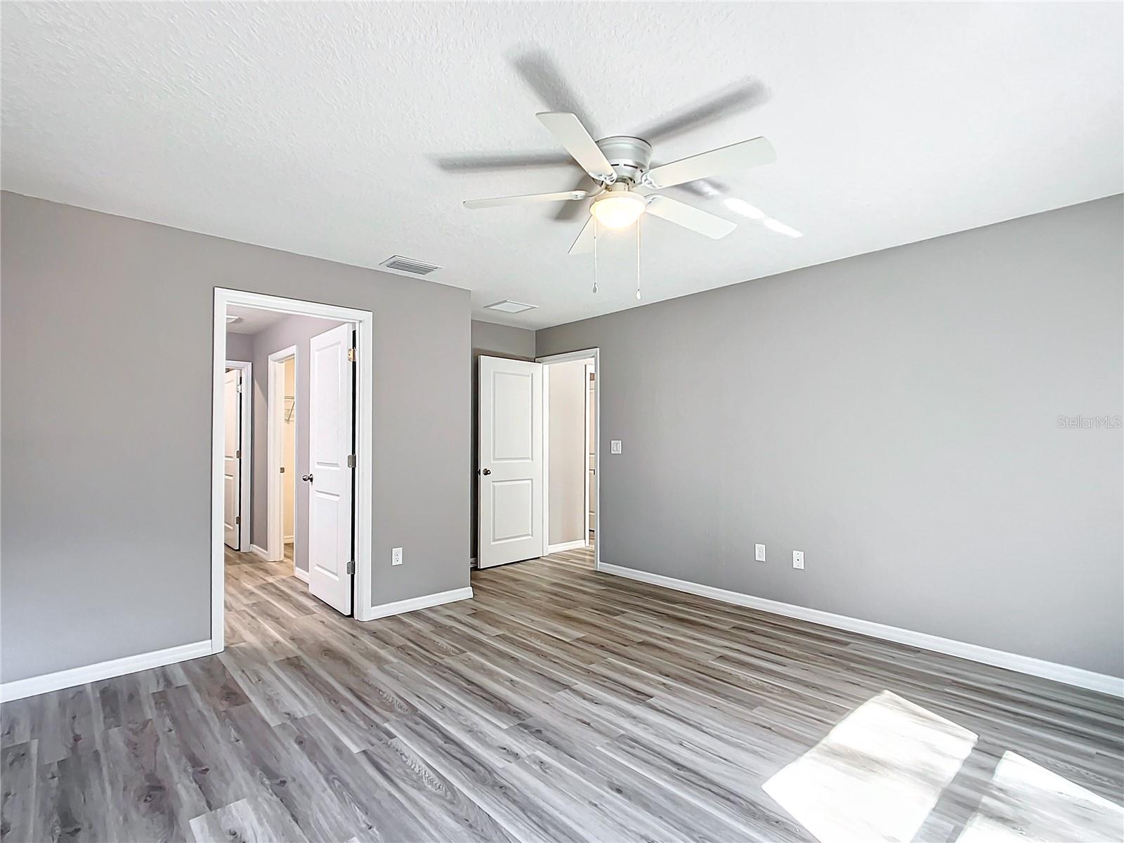 201 LOCUST RD, OCALA, FL, 34472