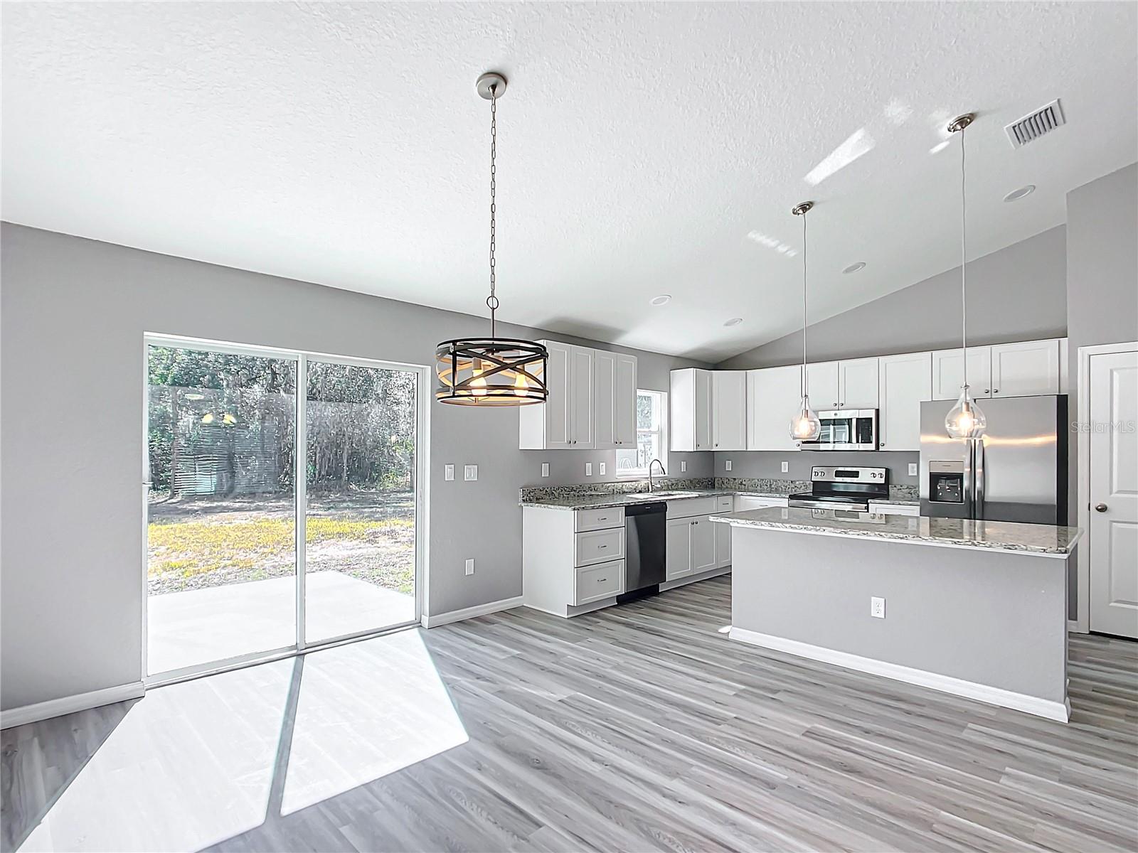 201 LOCUST RD, OCALA, FL, 34472