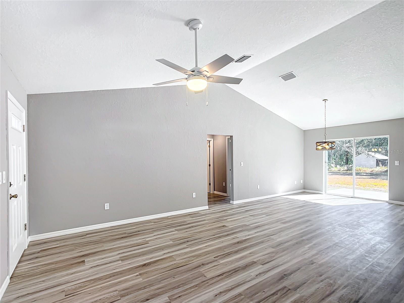 201 LOCUST RD, OCALA, FL, 34472