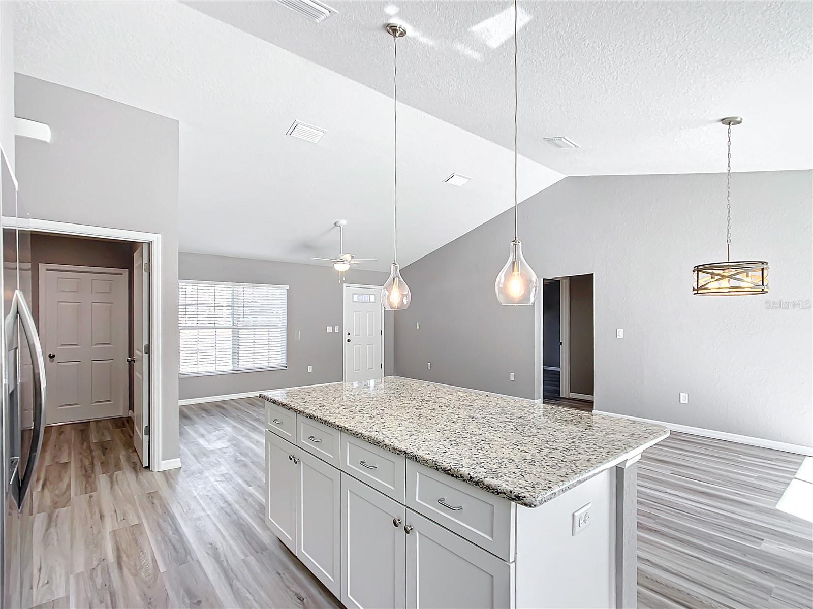 201 LOCUST RD, OCALA, FL, 34472