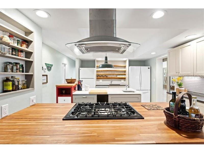 2000 CRAFT LN, SARASOTA, FL, 34239