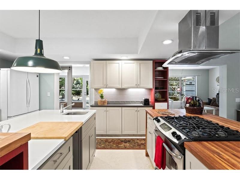 2000 CRAFT LN, SARASOTA, FL, 34239