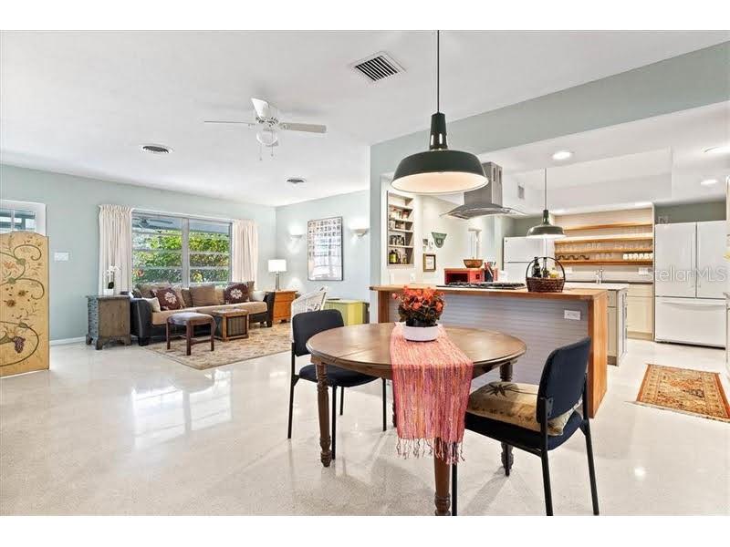 2000 CRAFT LN, SARASOTA, FL, 34239