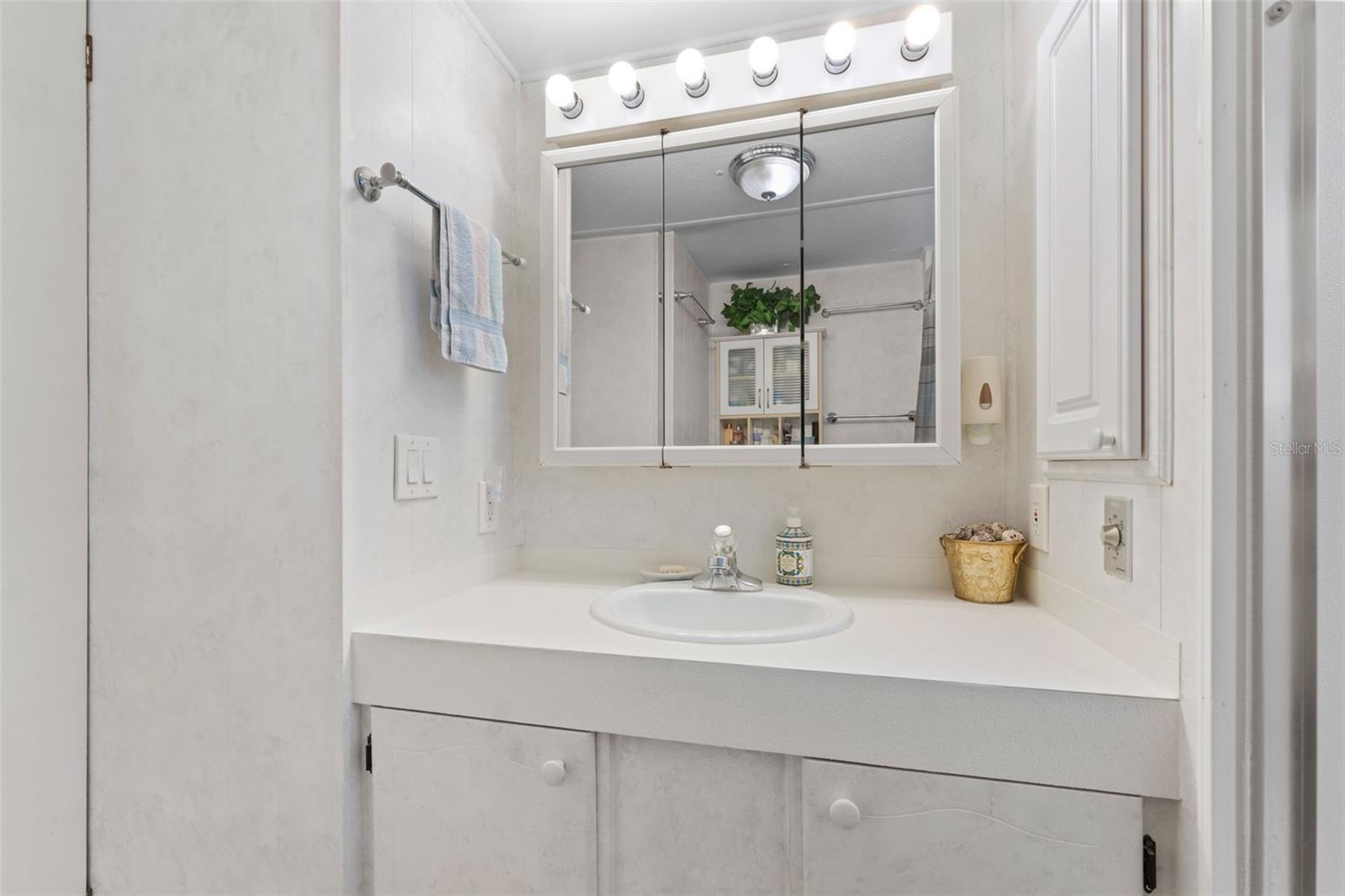 37309 BEVERLY AVE, ZEPHYRHILLS, FL, 33542