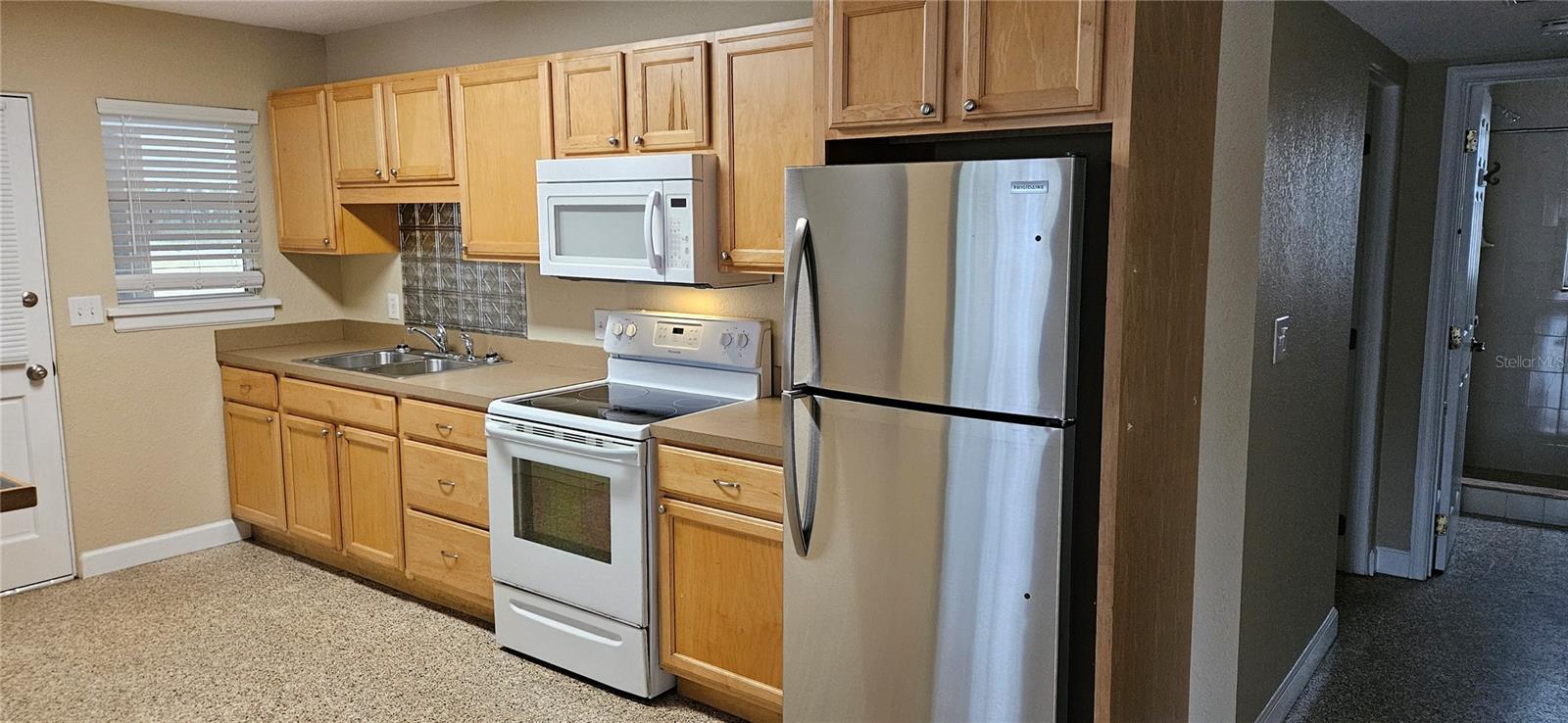 207 GRASSY LAKE RD #A, MINNEOLA, FL, 34715