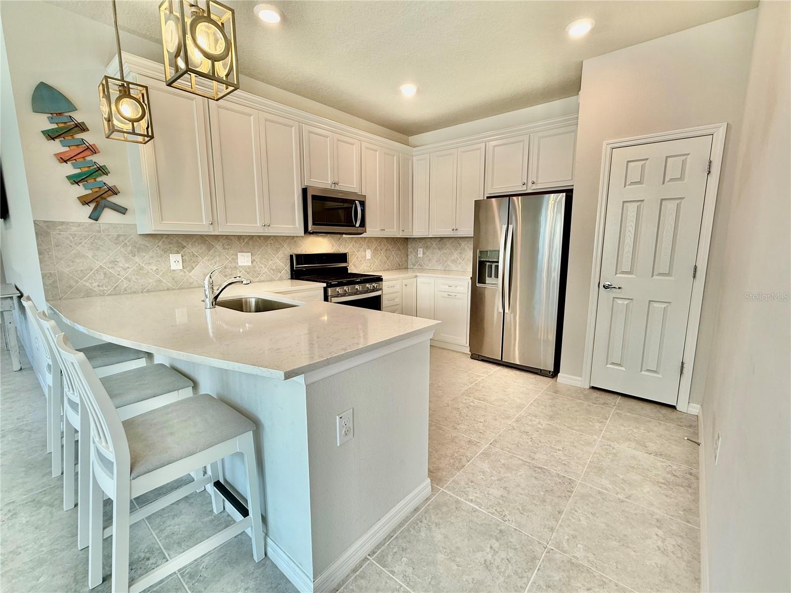 6246 MOORING LINE CIR, APOLLO BEACH, FL, 33572
