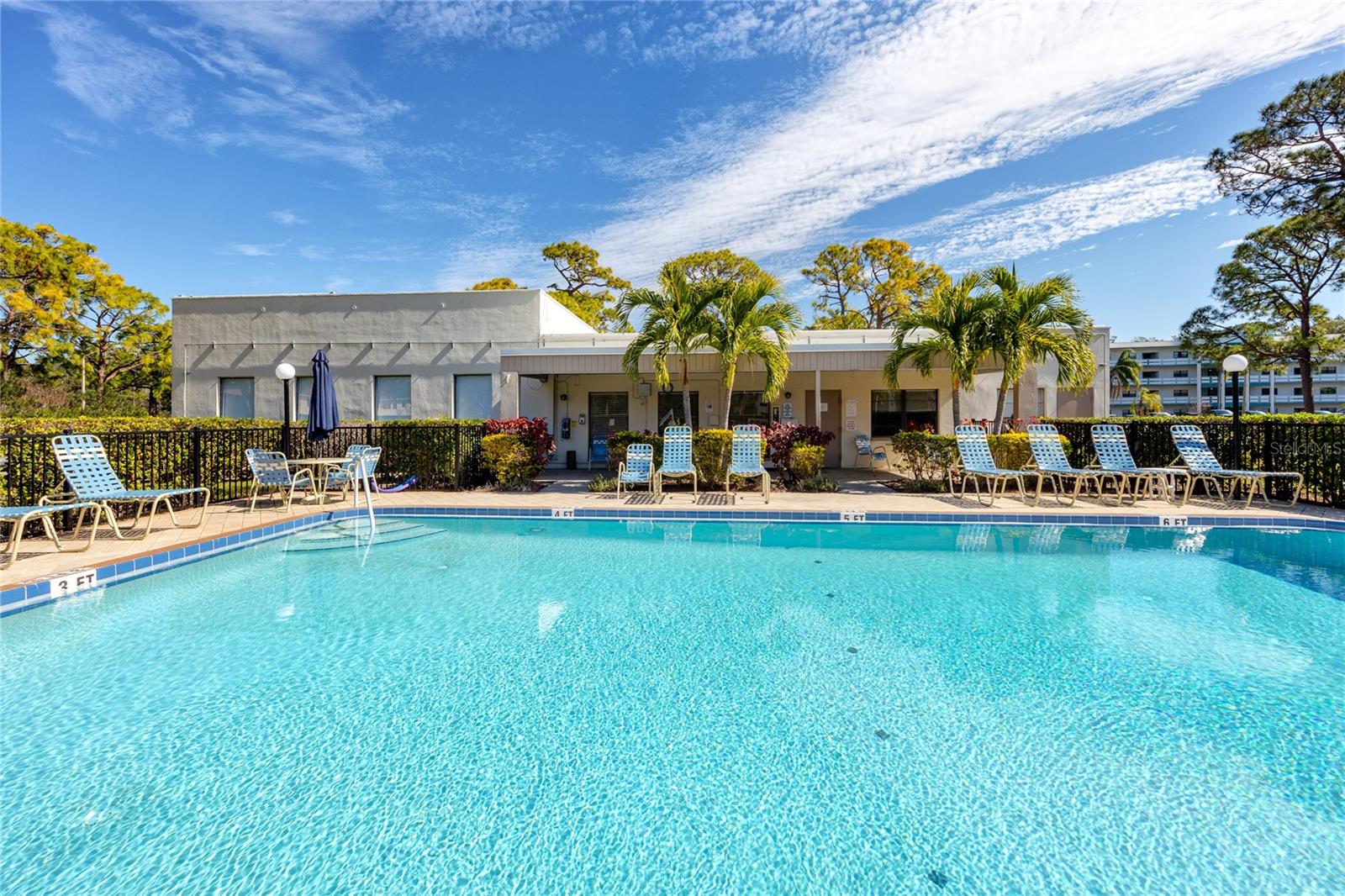 8186 TERRACE GARDEN DR N #609, ST PETERSBURG, FL, 33709