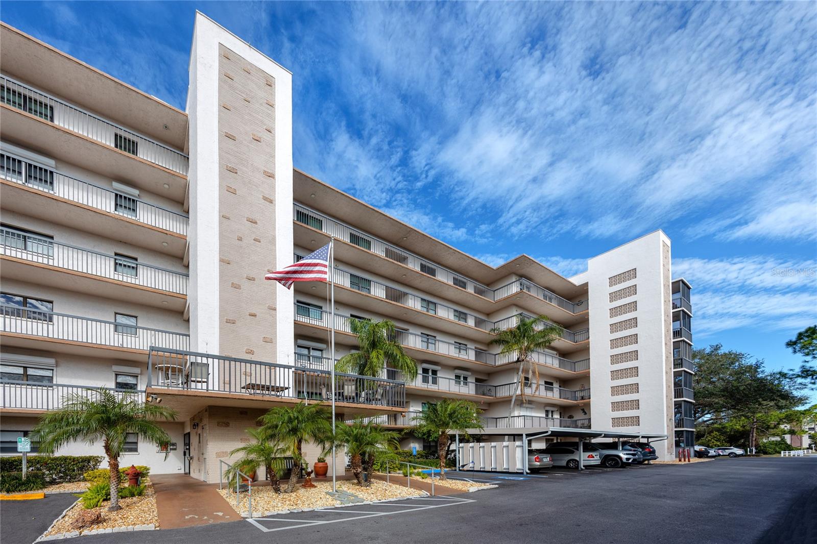 8186 TERRACE GARDEN DR N #609, ST PETERSBURG, FL, 33709