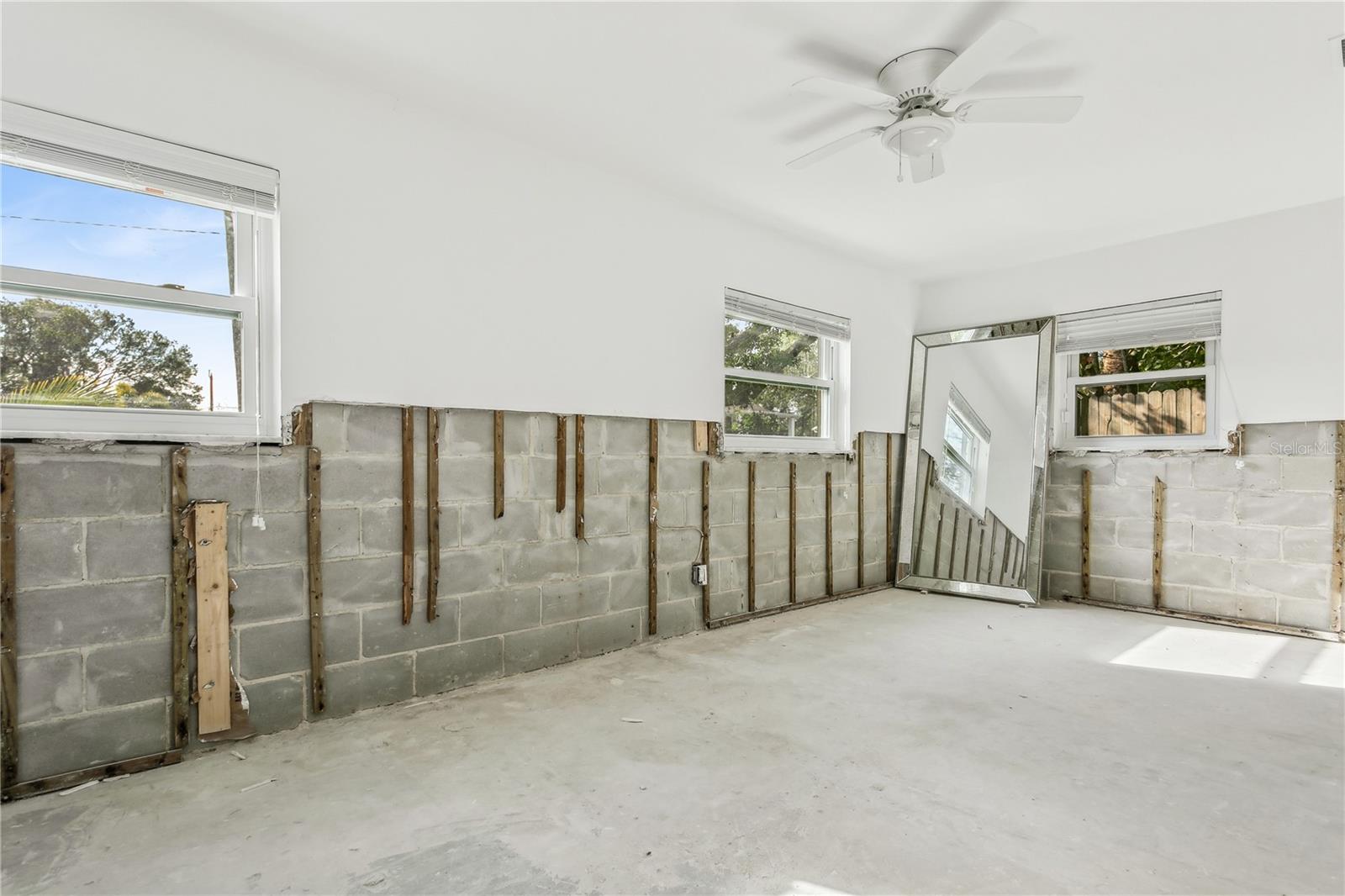 1865 NEBRASKA AVE NE, ST PETERSBURG, FL, 33703