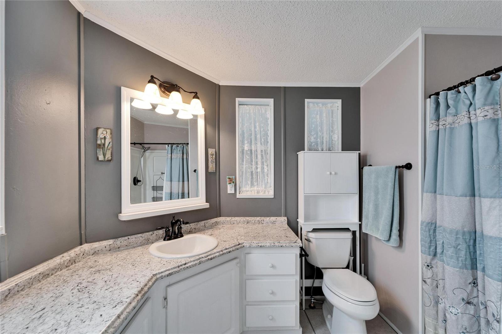 37622 NEW HORIZONS BLVD, ZEPHYRHILLS, FL, 33541
