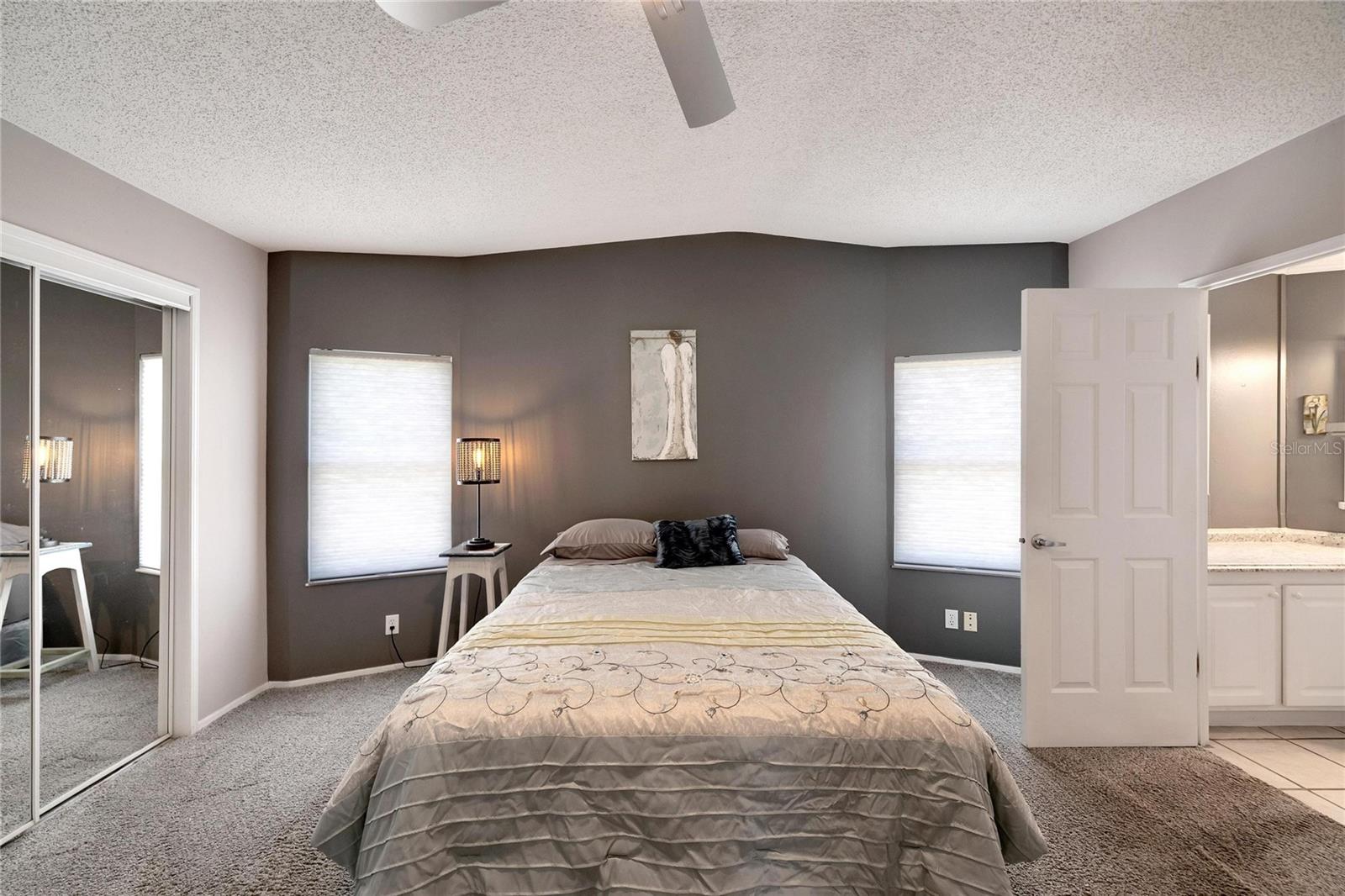 37622 NEW HORIZONS BLVD, ZEPHYRHILLS, FL, 33541