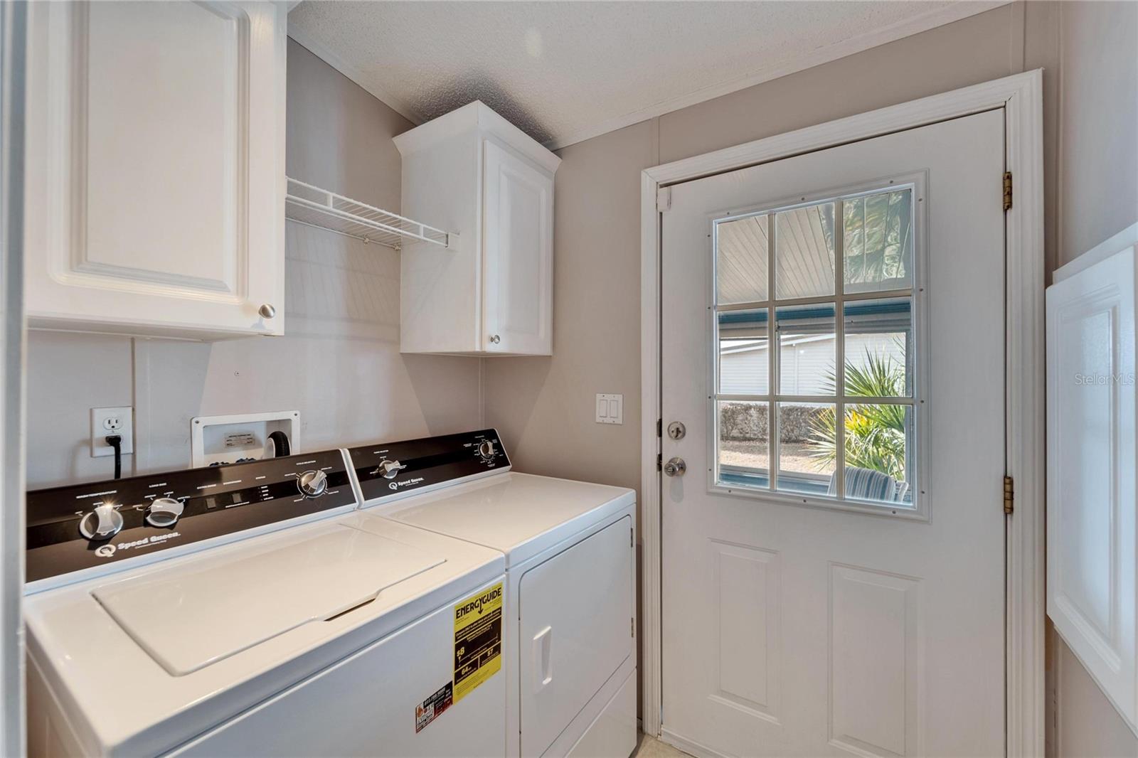 37622 NEW HORIZONS BLVD, ZEPHYRHILLS, FL, 33541