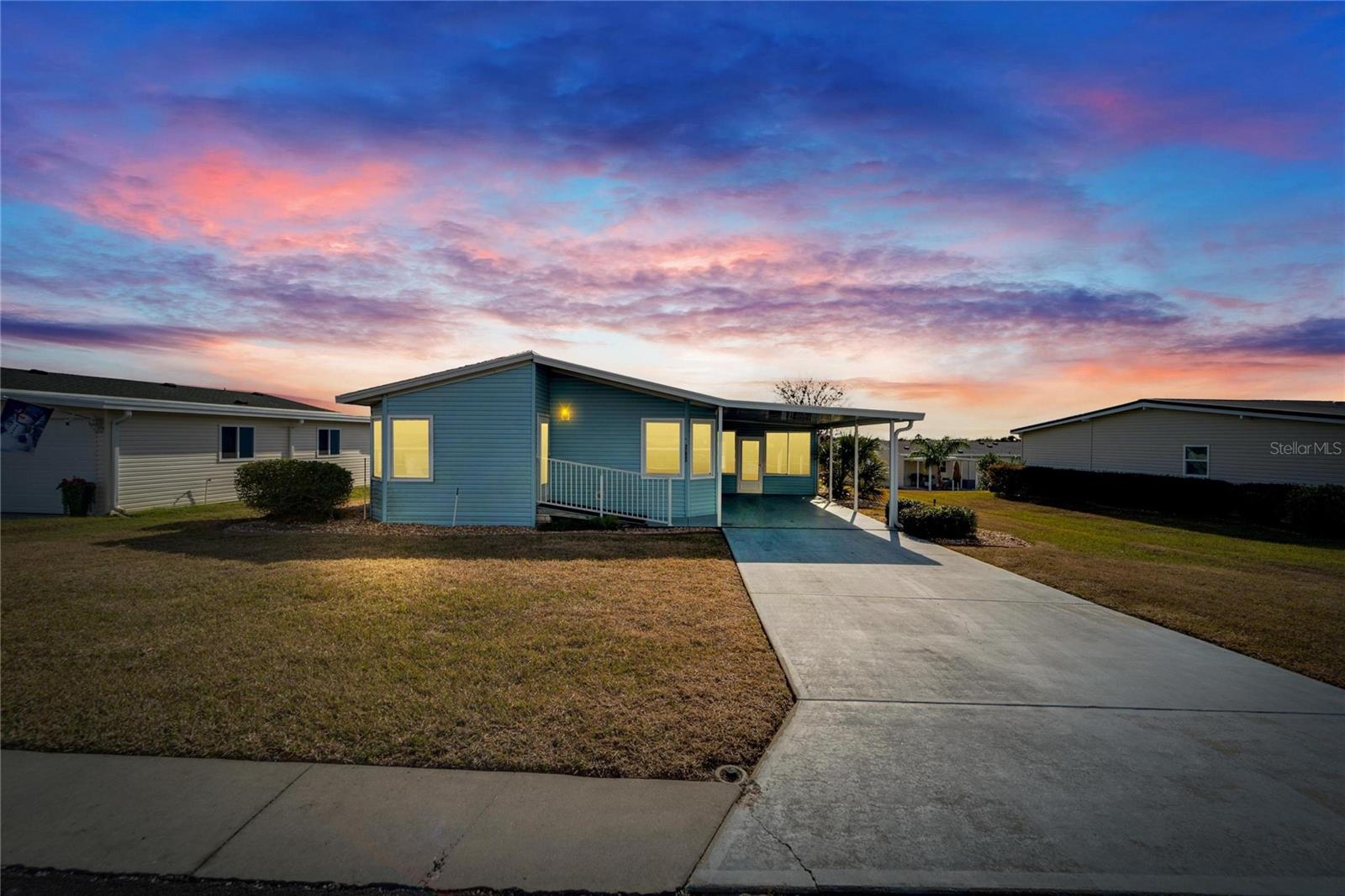 37622 NEW HORIZONS BLVD, ZEPHYRHILLS, FL, 33541