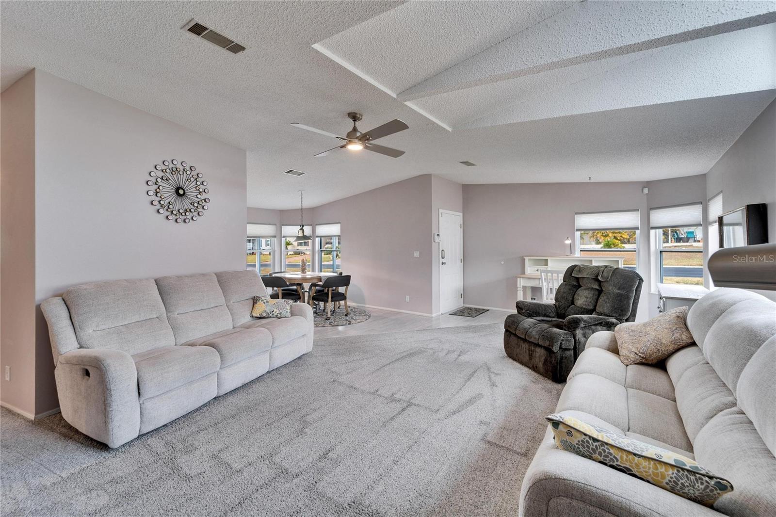 37622 NEW HORIZONS BLVD, ZEPHYRHILLS, FL, 33541
