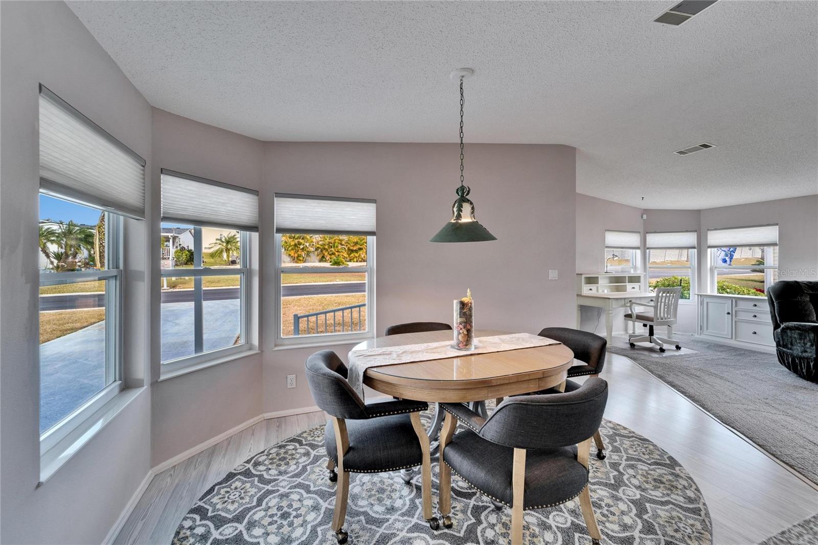 37622 NEW HORIZONS BLVD, ZEPHYRHILLS, FL, 33541