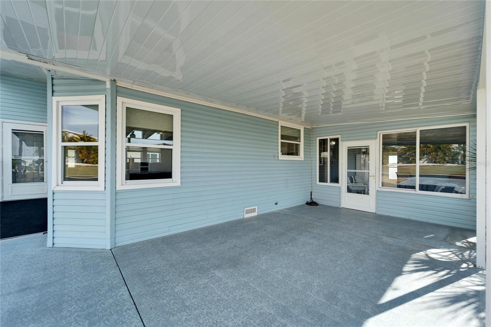 37622 NEW HORIZONS BLVD, ZEPHYRHILLS, FL, 33541